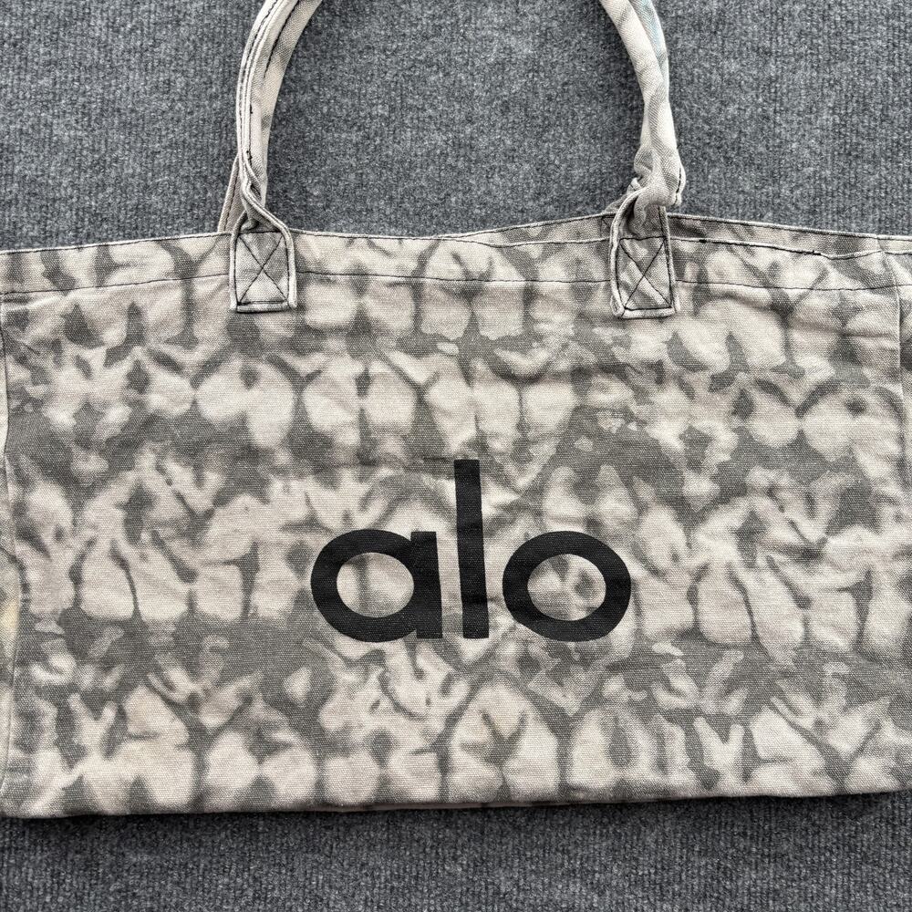 Alo Yoga Tie Dye Oversized Cotton Canvas Large Tote Bag - Picture 2 of 14